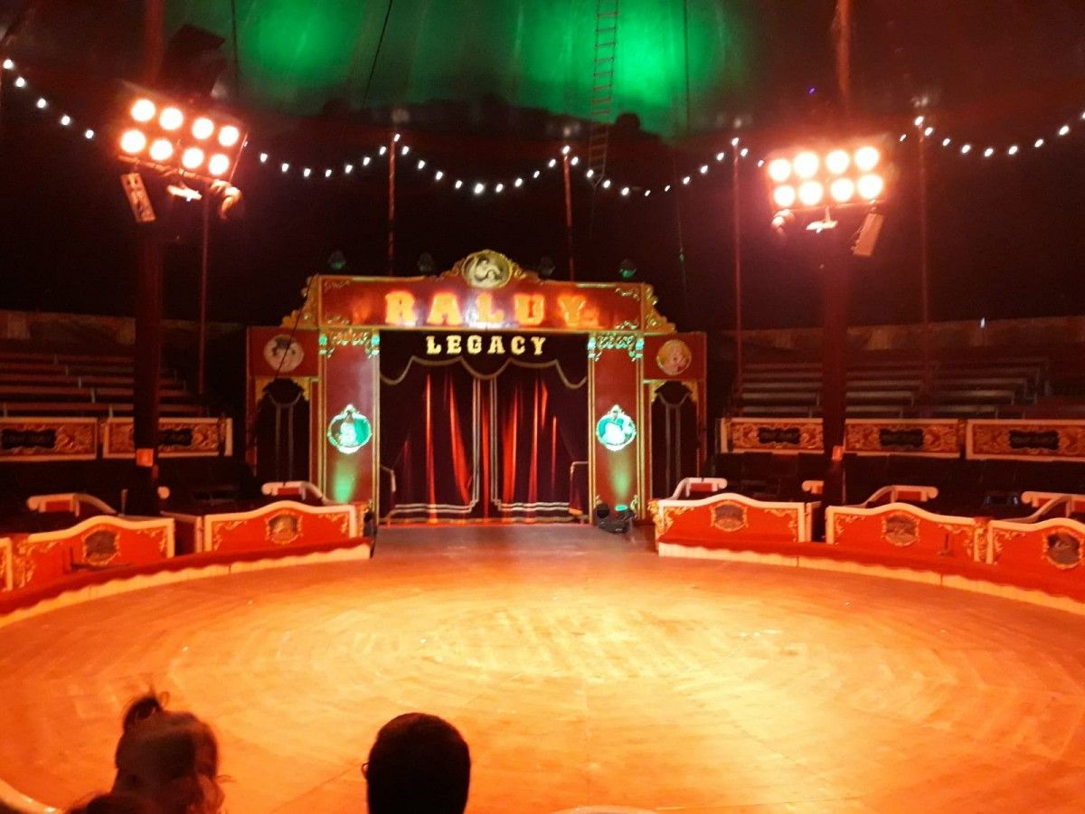 La carpa del circ Raluy durant la seua estada a Tortosa