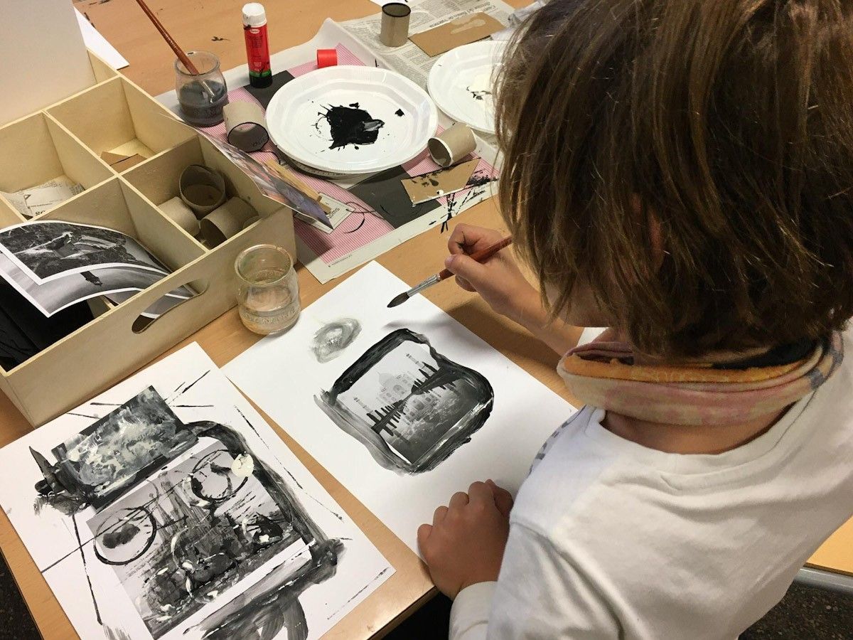Un centenar d'alumnes de l'Escola Sant Llàtzer de Tortosa participen en una iniciativa artística única al territori