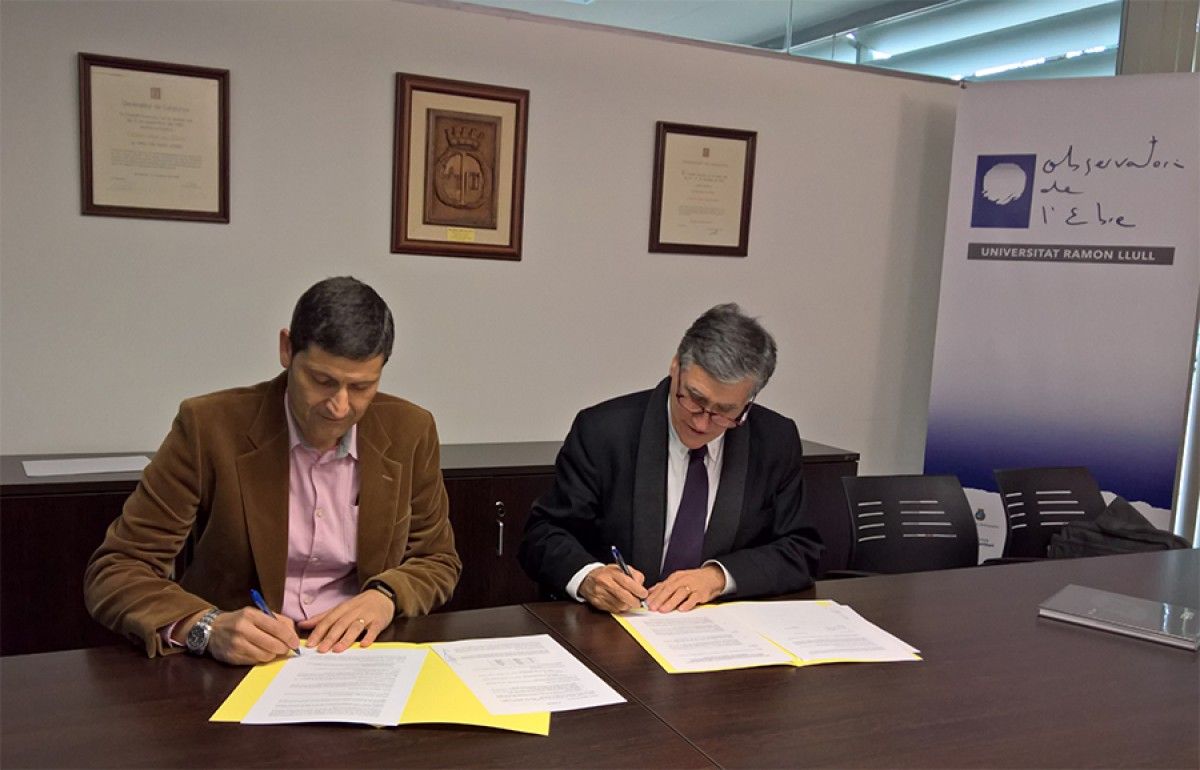 Signatura del conveni entre  l'Institut Cartogràfic i Geològic de Catalunya i l'Observatori de l'Ebre.