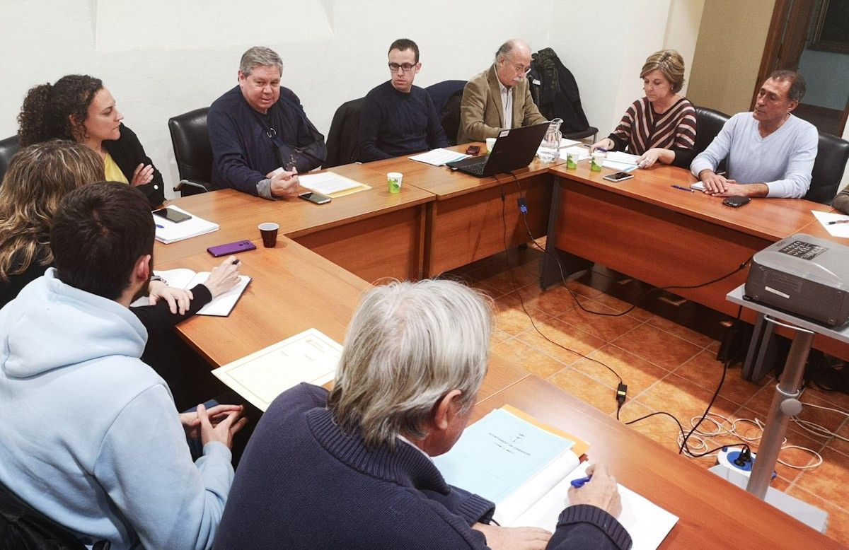 El Servei d’Assistència Municipal de la Diputació explica als alcaldes del Baix Ebre els ajuts per compensar els danys del temporal 