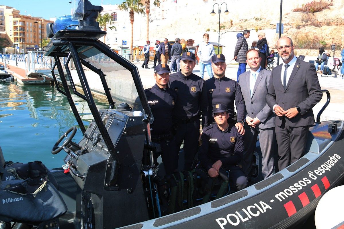 Buch presenta a l'Ametlla de Mar la primera patrulla de Mossos en tot l'àmbit marítim català