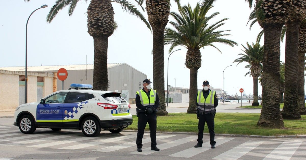 La Policia Local de la Ràpita s’apunta al voluntariat per ajudar persones en grups de risc 