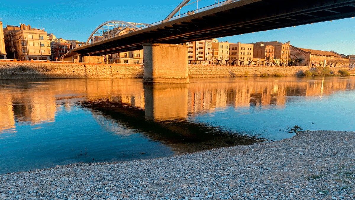 El riu Ebre al seu pas per Tortosa, divendres passat.
