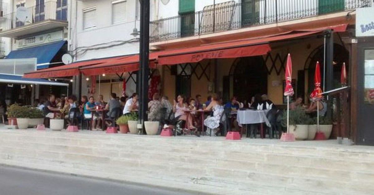 Ajuntaments ebrencs permetran ampliar les terrasses a bars i restaurants sense cobrar-los