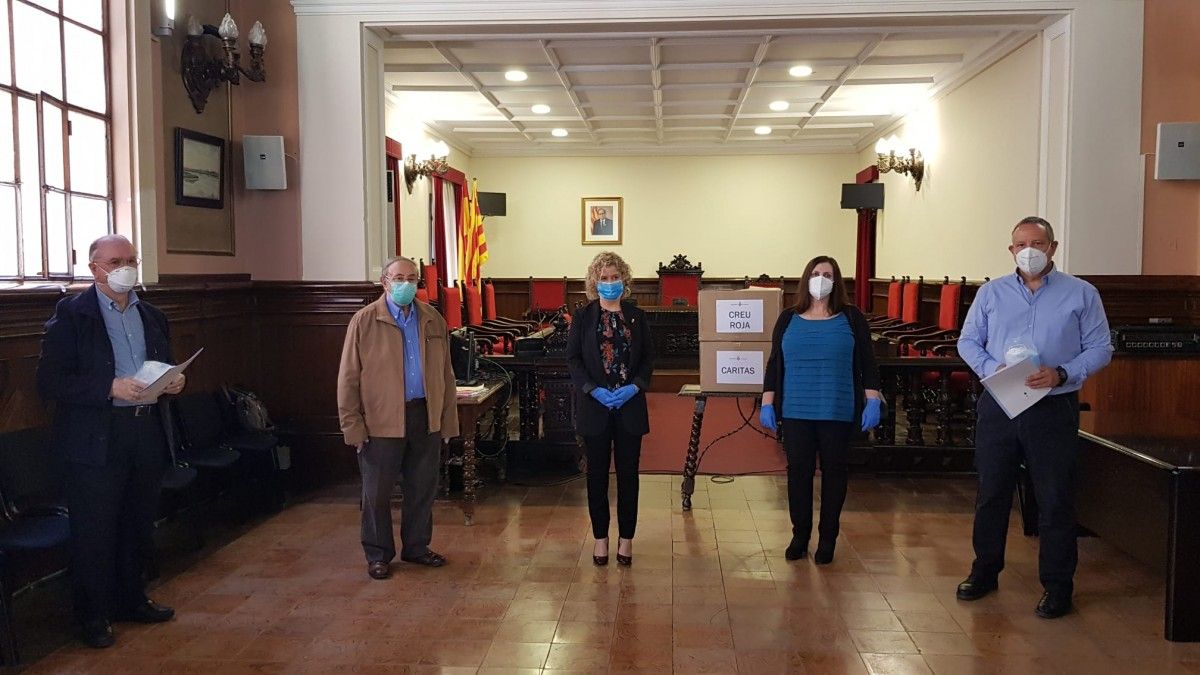 L'Ajuntament de Tortosa ha lliurat un total de 3.000 mascaretes a Creu Roja Tortosa i Càritas Tortosa.