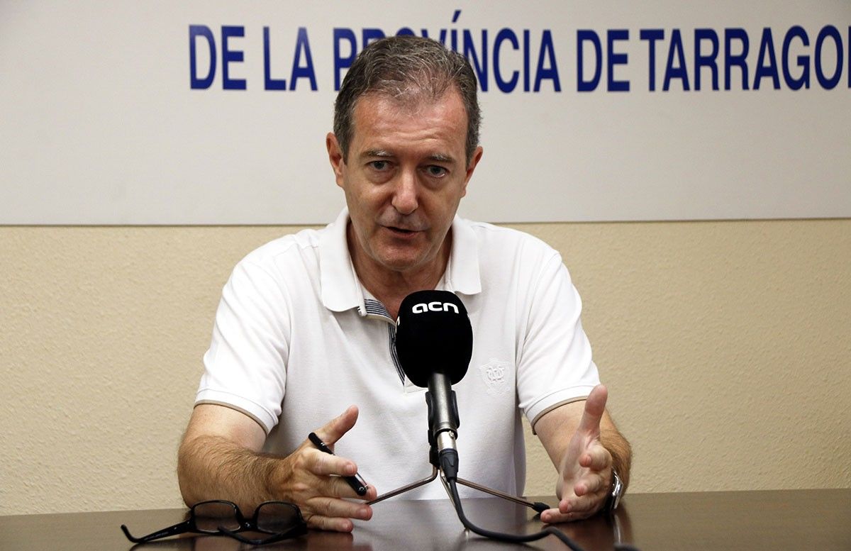 El director de la FEAT, Josep Lluís Aymat, en una entrevista amb l'ACN. 