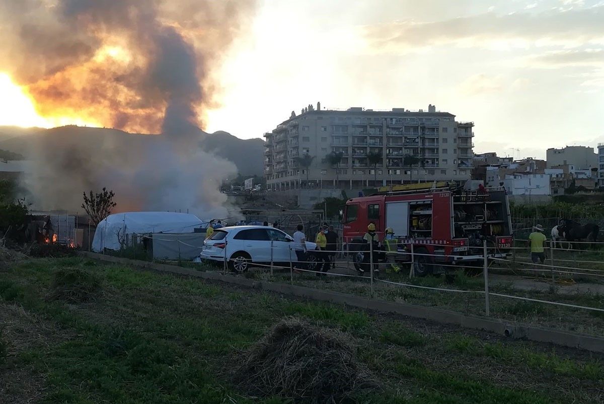 El foc declarats este divendres al vespre a la Ràpita.