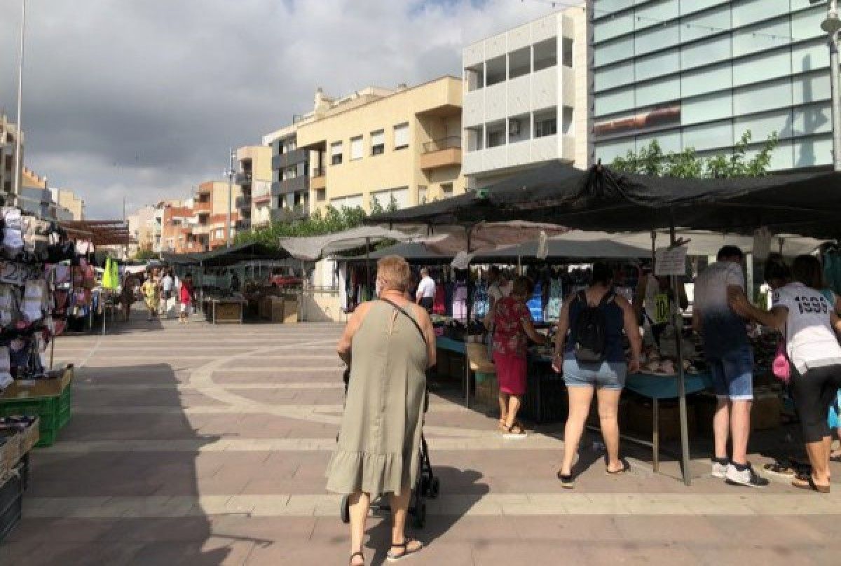L'Ajuntament es planteja suspendre activitats com el mercat ambulant