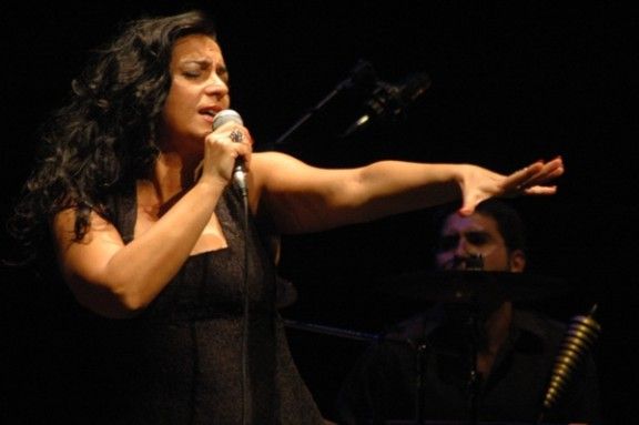 El concert central anirà a càrrec de la cantant algueresa i recent Creu de Sant Jordi Franca Masu