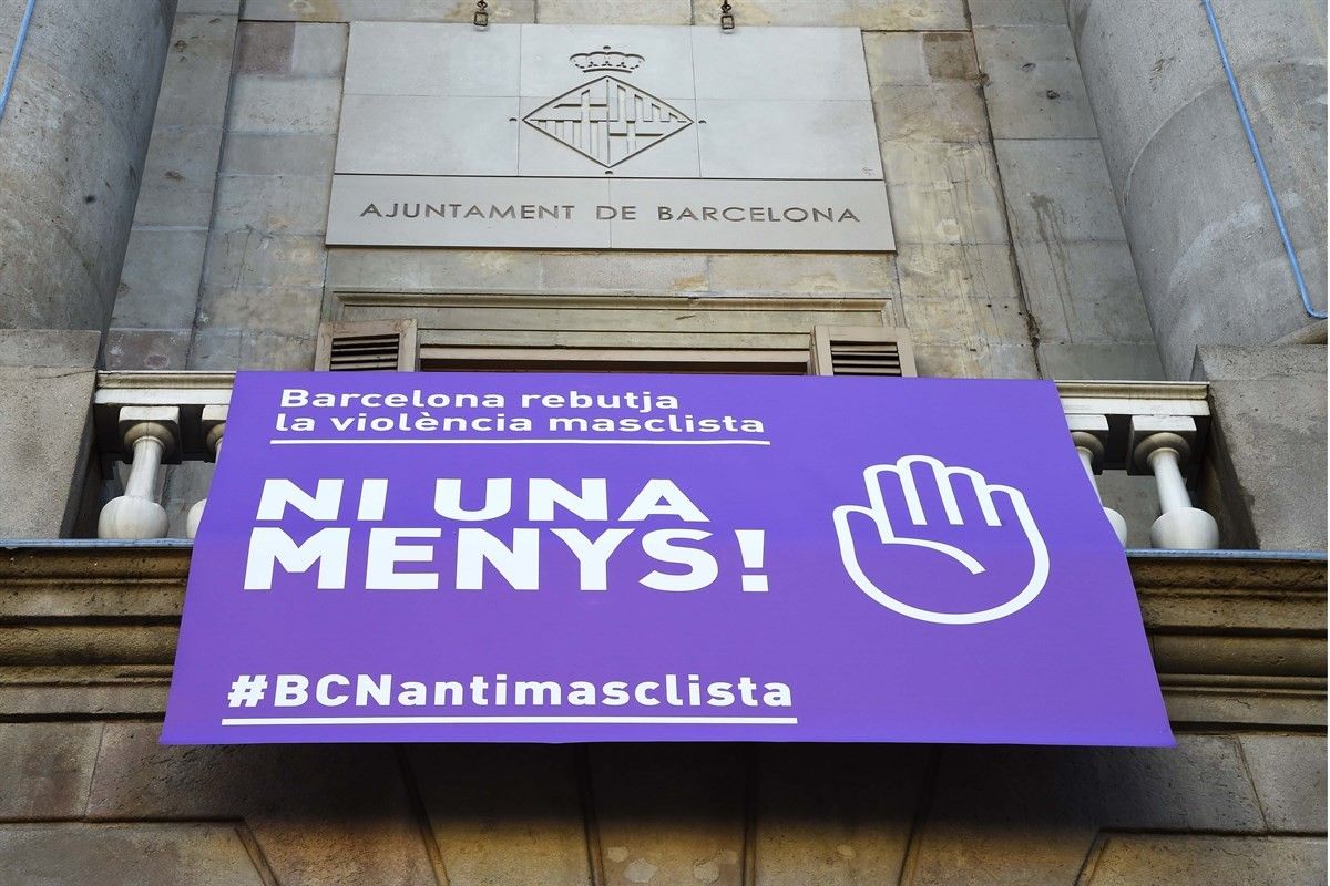 Cartell contra la violència masclista de l'Ajuntament de Barcelona