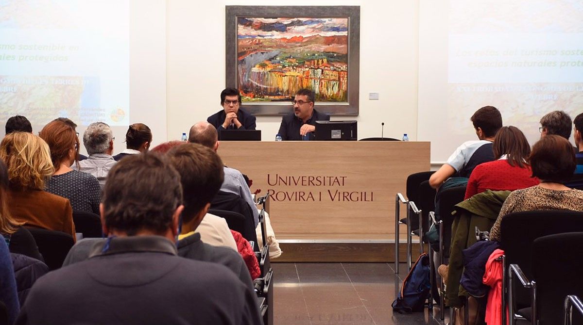 Un moment de la conferència d'Ignacio Pulido, a l'aula magna del campus ebrenc de la URV.