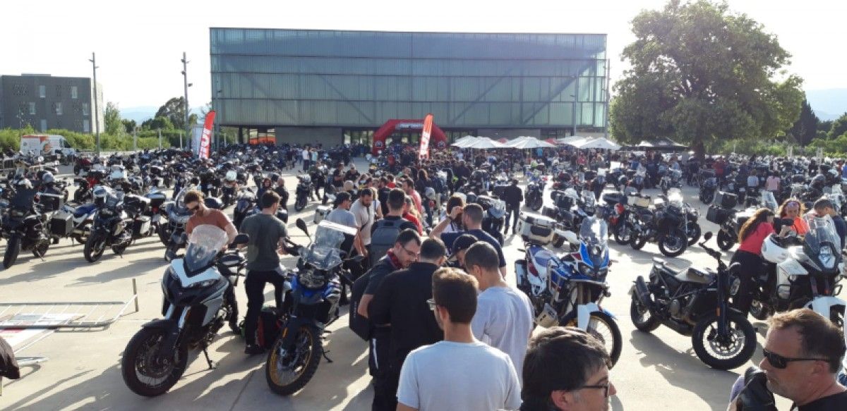 Els motoristes arribats a Tortosa durant el cap de setmana de la Rider 1.000 
