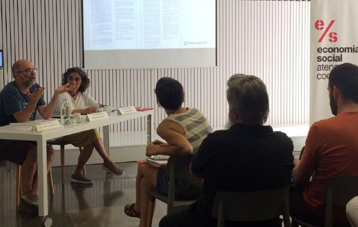 Imatge de la presentació de la nova guia publicada per l'Ateneu Cooperatiu de la Catalunya Central