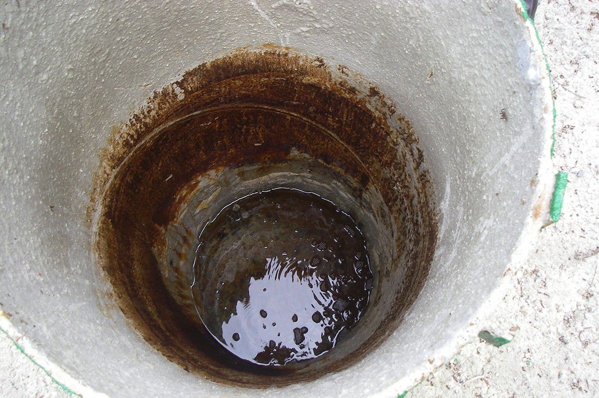Imatge d'arxiu d'un pou de subministrament subterrani d'aigua.