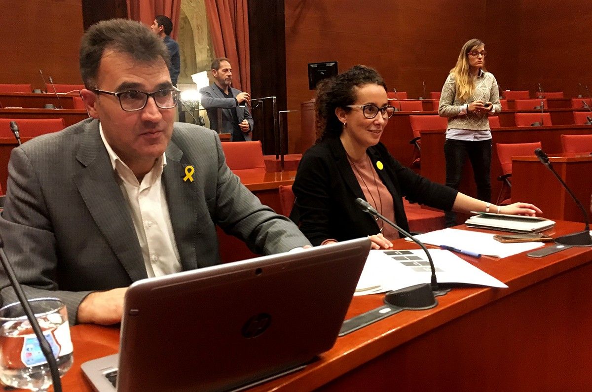 Salvadó i Fornós en una comissió d'investigació, sobre el Castor, al Parlament.