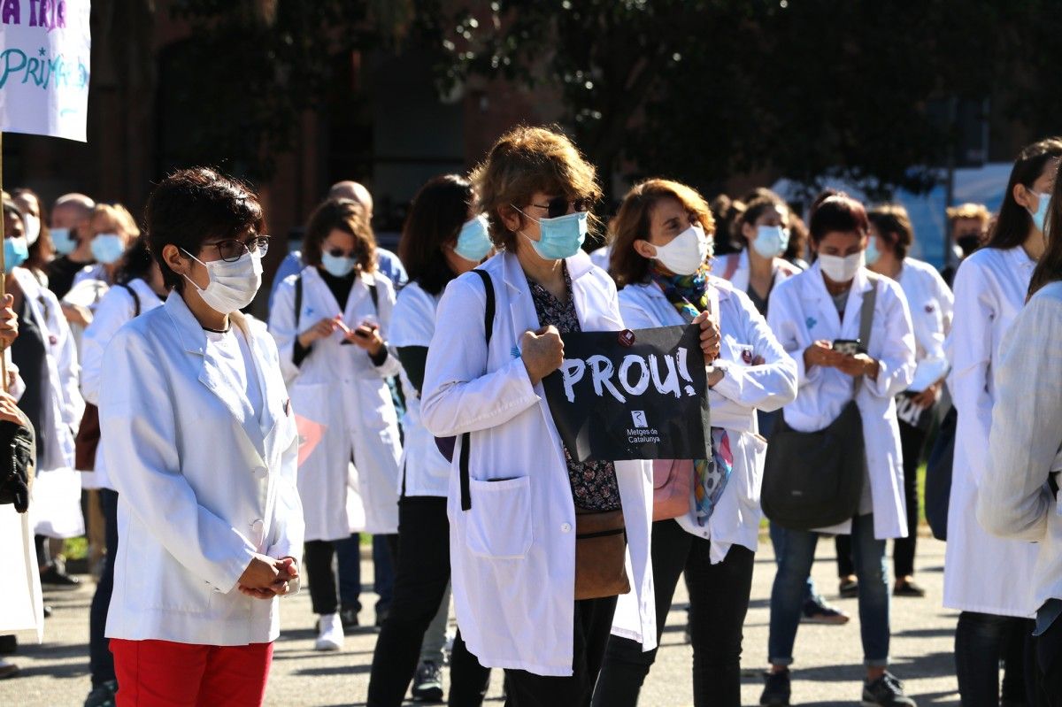 Concentracio de metges davant el Departament de Salut (14-10-2020)