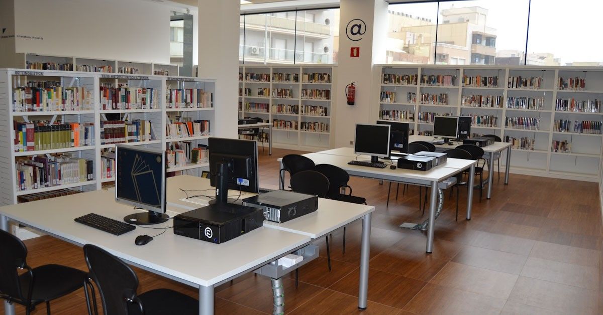 La Biblioteca Municipal Sebastià Juan Arbó de la Ràpita 