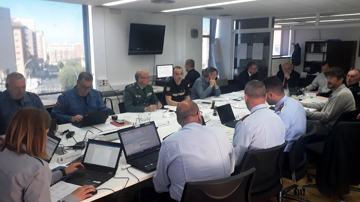 El Centre de Coordinació Operativa a la subdelegació del govern espanyol a Tarragona seguint el simulacre d'accident a Vandellòs II. 