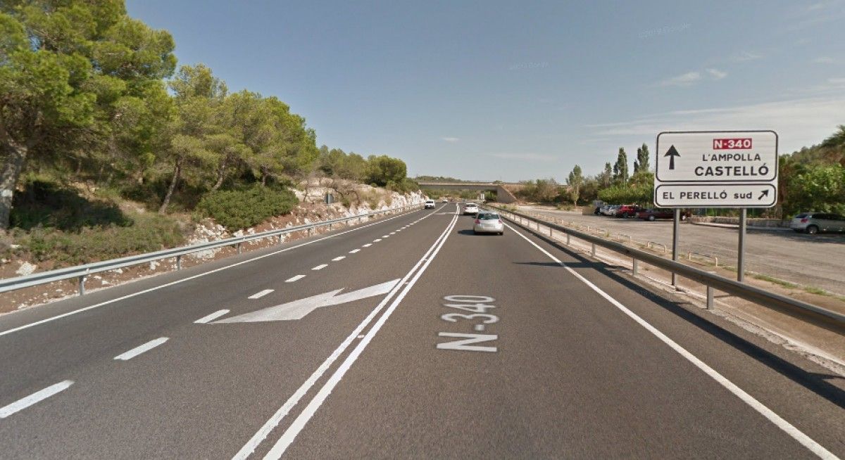 La carretera N-340 al seu pas pel Perelló, prop del punt quilomètric on s'ha produït l'accident.