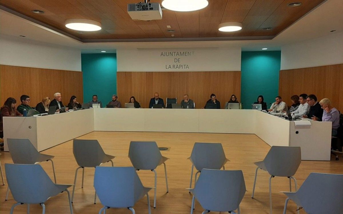 Ple municipal de la Ràpita on s'han aprovat els pressupostos 2023 