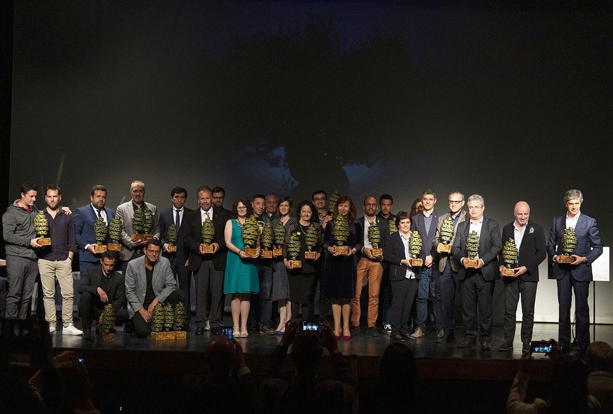Imatge de grup amb tots els premiats