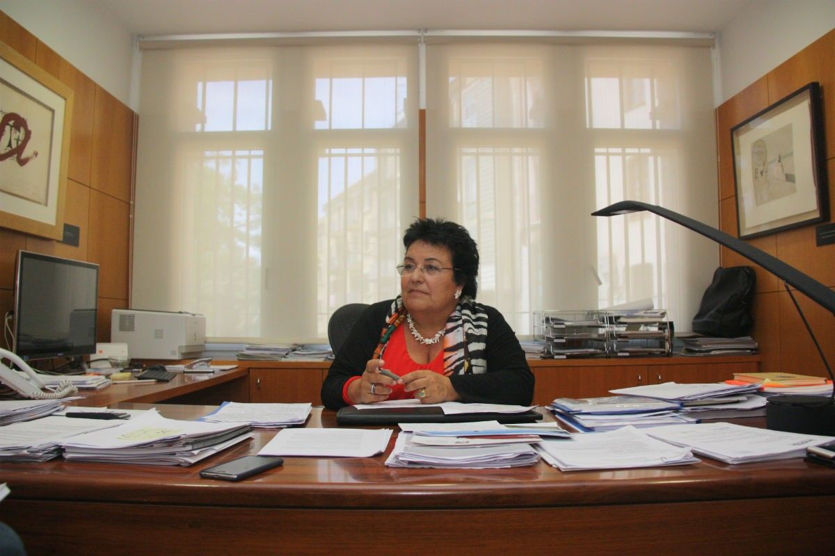 María José Figueras, rectora de la  URV,  al seu despatx. 