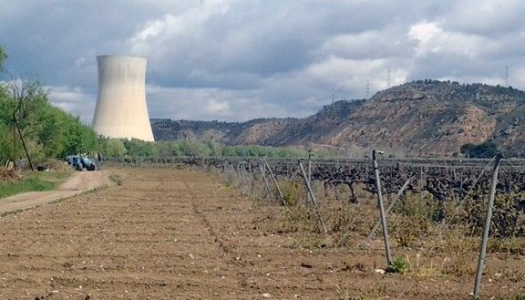 A Ascó hi operen dues centrals nuclears.