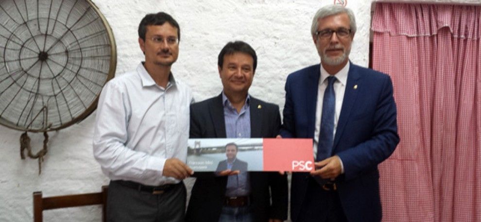 Josep Fèlix Ballesteros ha apadrinat la presentació de Paco Miró com a candidat.