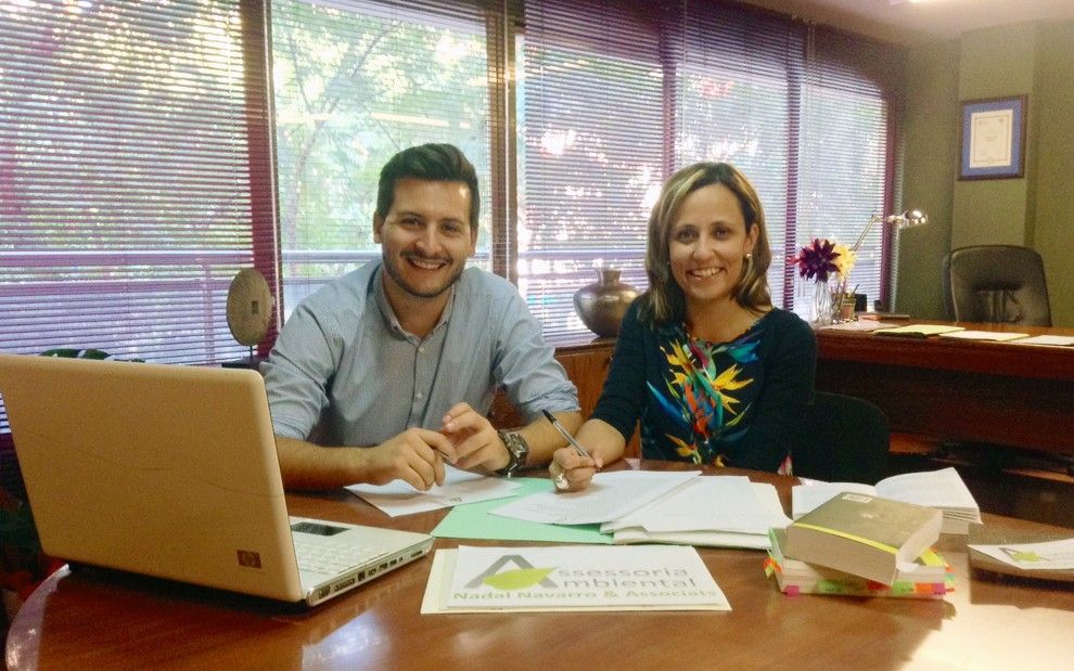 Paula Navarro i Ramon Nadal, a la seu de l'assessoria ambiental que han obert a Tarragona