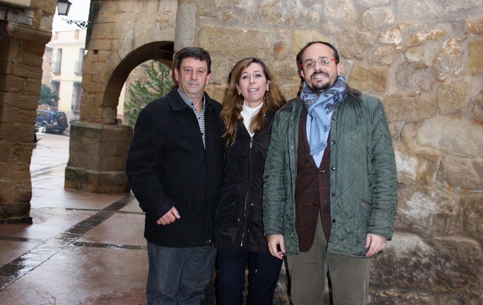 L'alcalde d'Horta amb els dos dirigents del Partit Popular, avui.