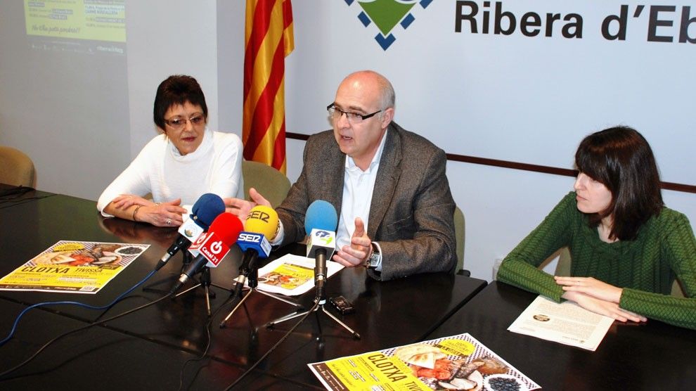 L'alcalde de Tivissa, Jordi Jardí, en la roda de premsa de presentació de la Festa de la Clotxa.