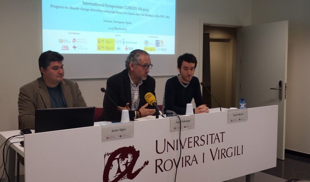 Presentació del simposi. D’esquerra a dreta: Javier Sigró, Azael Fabregat i Xavier Benito