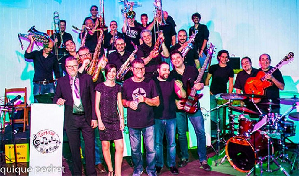 La Big Band Tortosa actua avui a les 21.00 hores a l'ermita de Mig Camí.