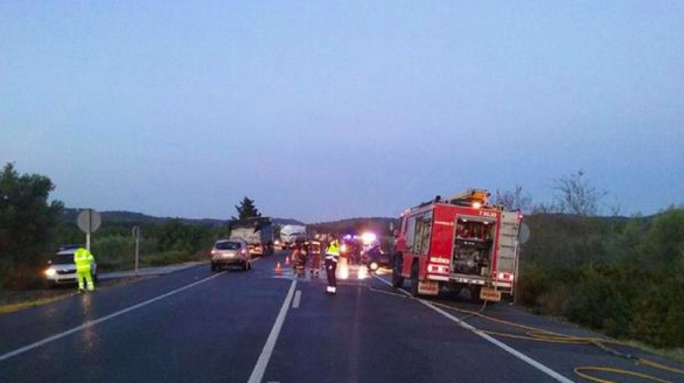 Imatge de l'accident a la N-340 al Perelló.