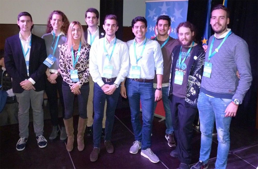 Comitè de Joves Demòcrates de Catalunya amb Roger Pedret i Fran Ayuso.