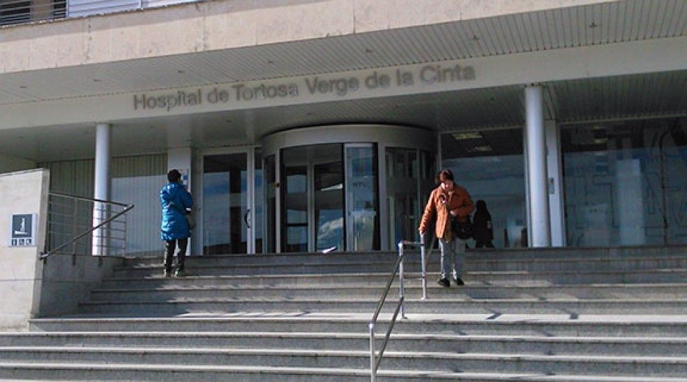 L'hospital de Tortosa apareix en diversos punts de la interlocutòria judicial.