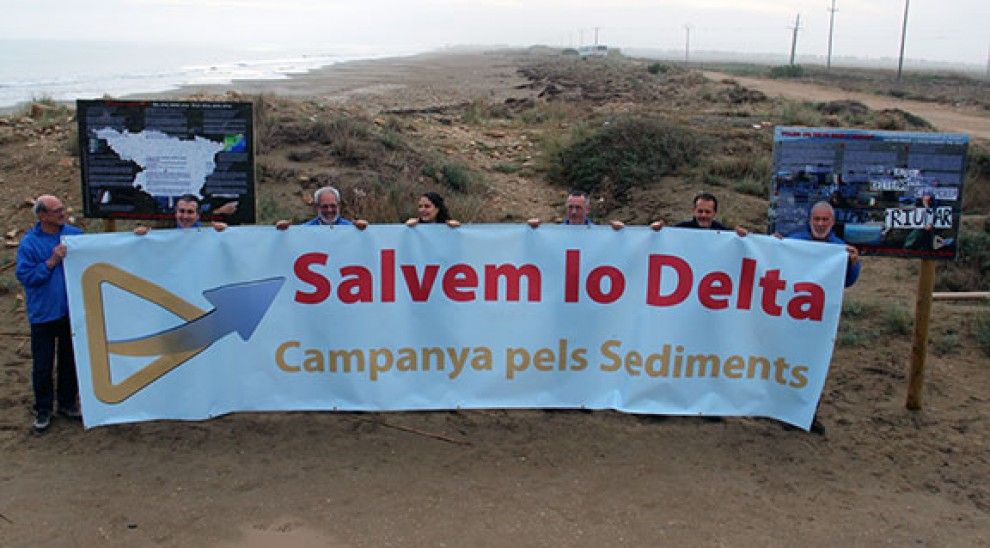 Els cartells explicatius exposen la problemàtica del delta davant la manca de sediments.