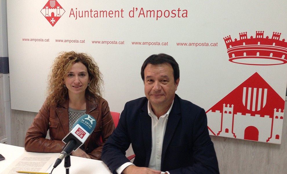 Els regidors del PSC a l'Ajuntament d'Amposta, Francesc Miró i Anna Maria Tomás.