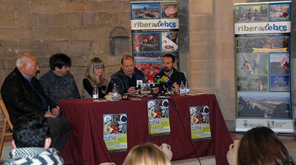 El castell de Miravet ha acollit la presentació de la Festa de la Clotxa, que tindrà lloc diumenge.