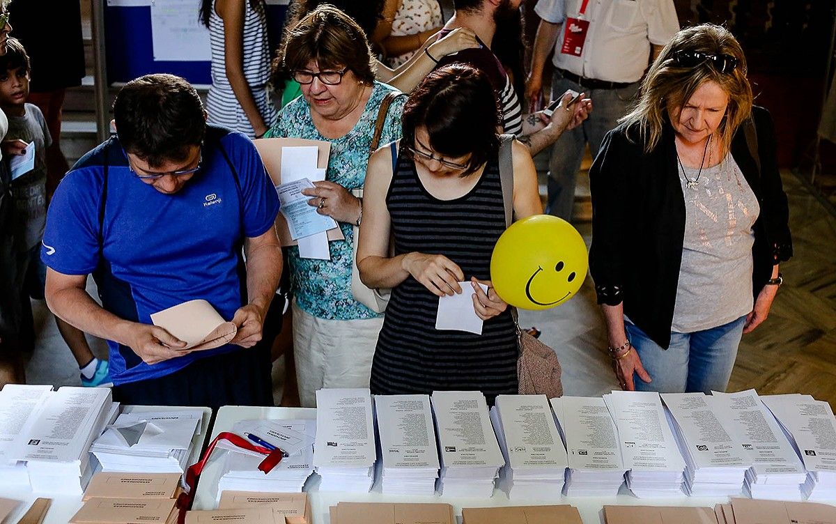 Un col·legi electoral de Barcelona, aquest migdia