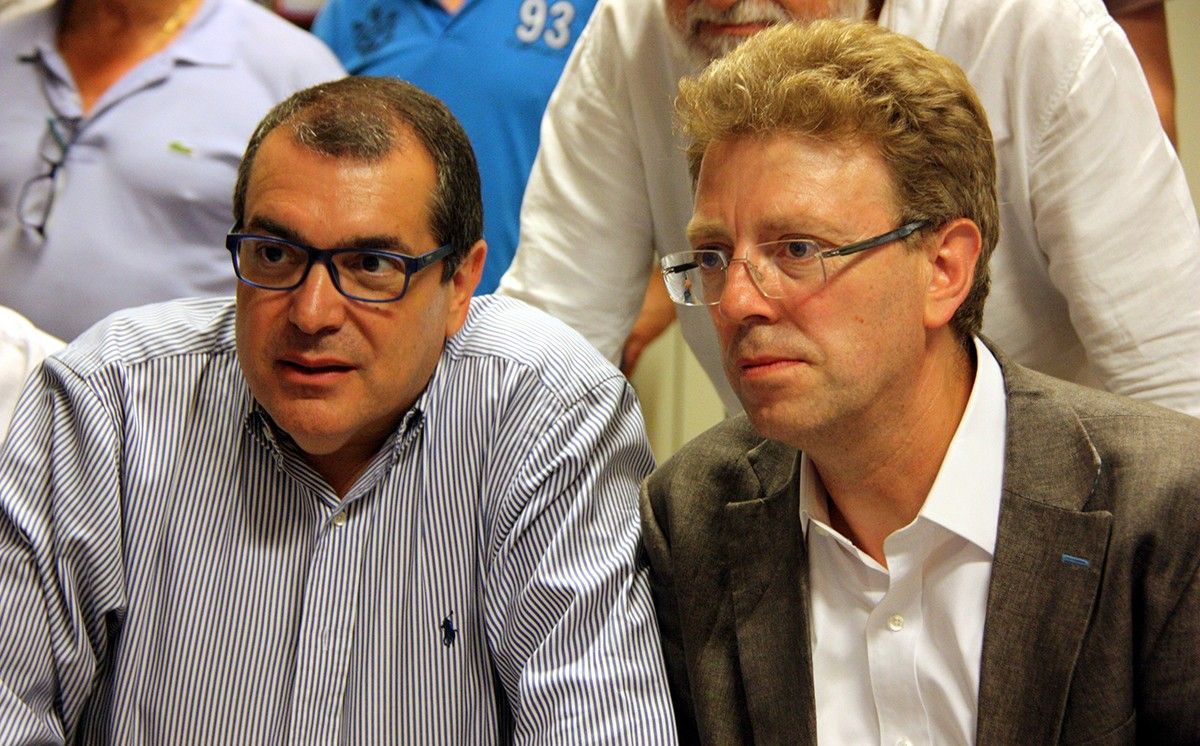 Ferran Bel va seguir la nit electoral des de la seu de Convergència a Tarragona.