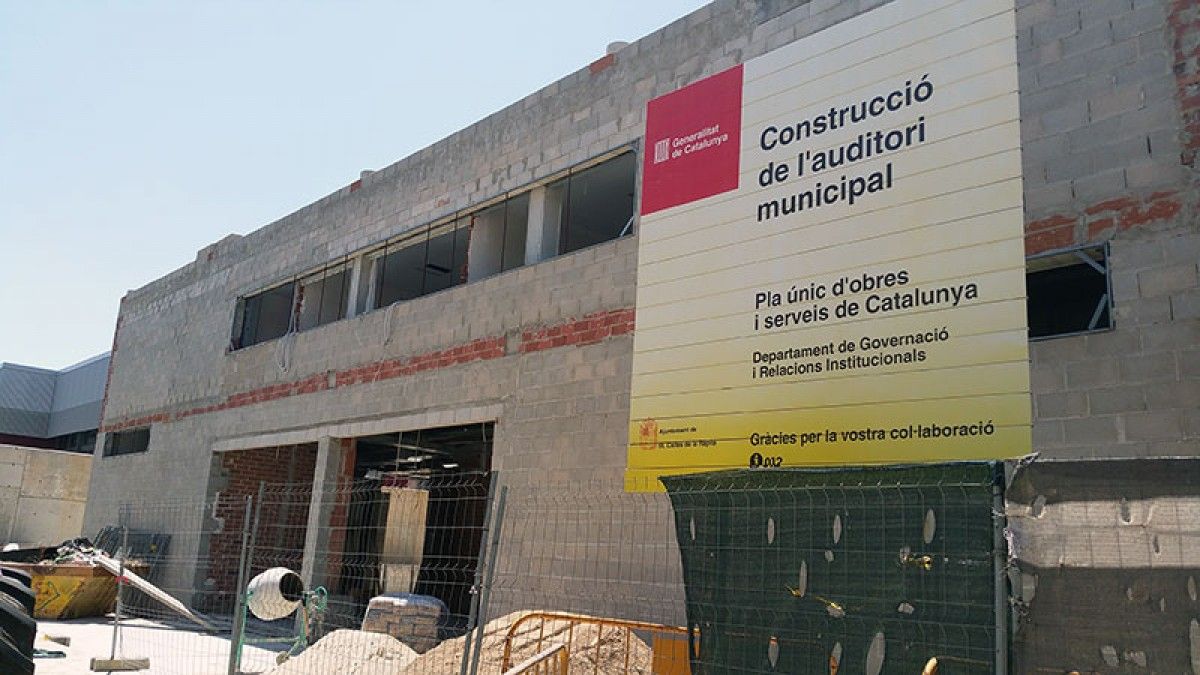 Imatge de les obres de l'auditori municipal de la Ràpita