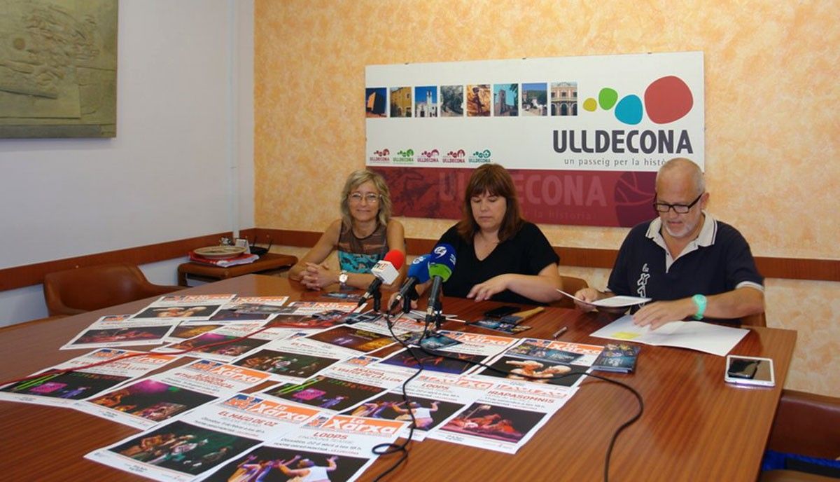 Presentació de la nova temporada dels Dissabtes de Teatre d'Ulldecona, este matí.