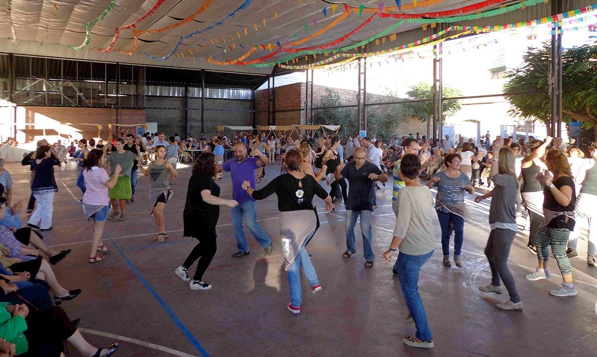 Durant la festa es van ballar totes les variants de jota dels pobles de la comarca. 