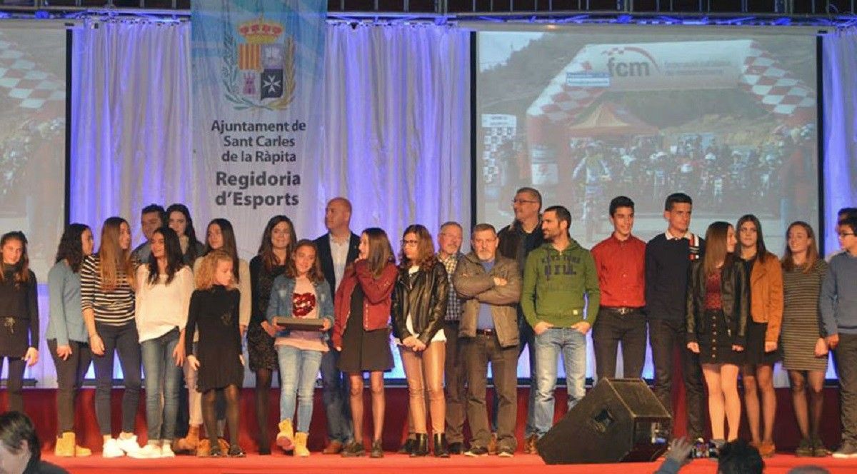 Els premiats en la X Nit de l'Esport Local de La Ràpita.
