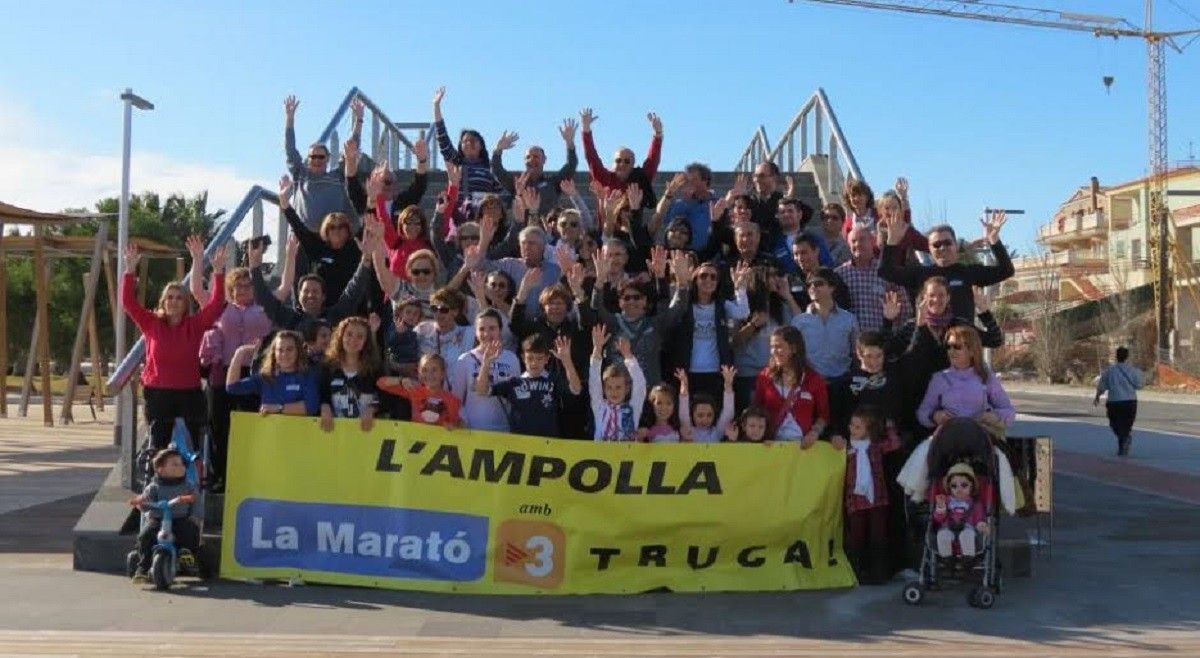 Imatge d'una edició passada de la caminada solidària en favor de La Marató de TV3.