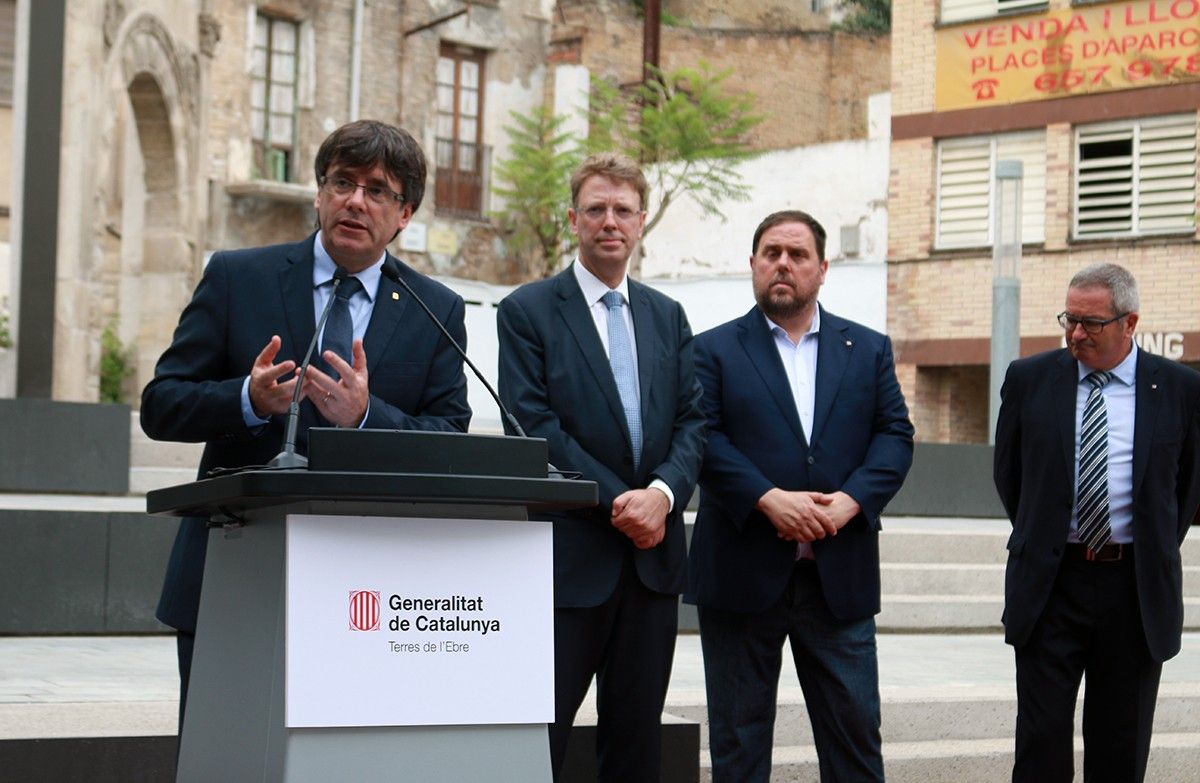 El president de la Generalitat, Carles Puigdemont, ha destacat el nou model d'eficiència que promou la nova 'seu de seus' de Tortosa.
