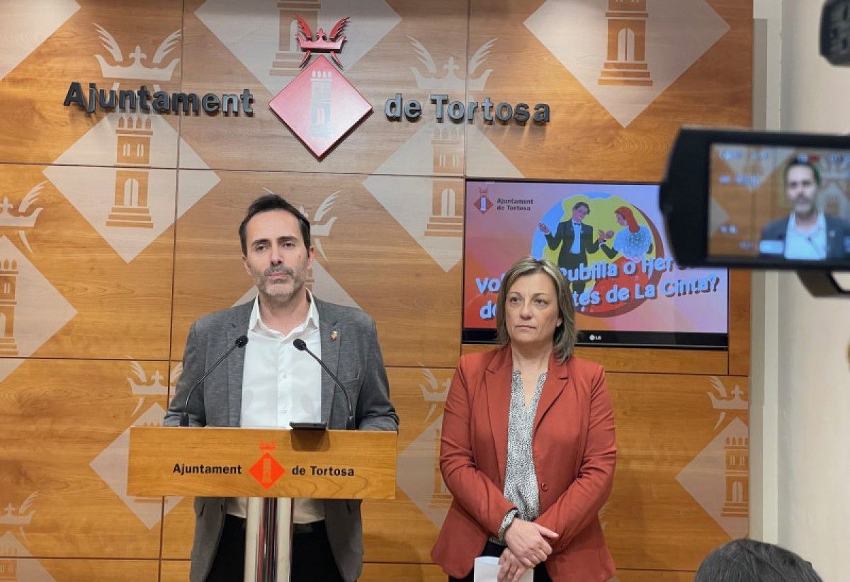 L'alcalde de Tortosa, Jordi Jordan i la regidora de Festes, Dolors Bel han anunciat que Tortosa tindrà hereus a Festes de la Cinta