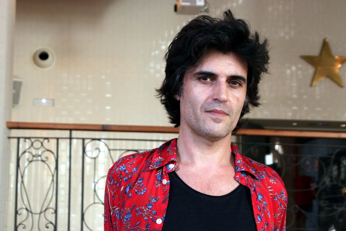 El cantant Xarim Aresté a l'Àntiga Fabrica Estrella Damm de Barcelona   