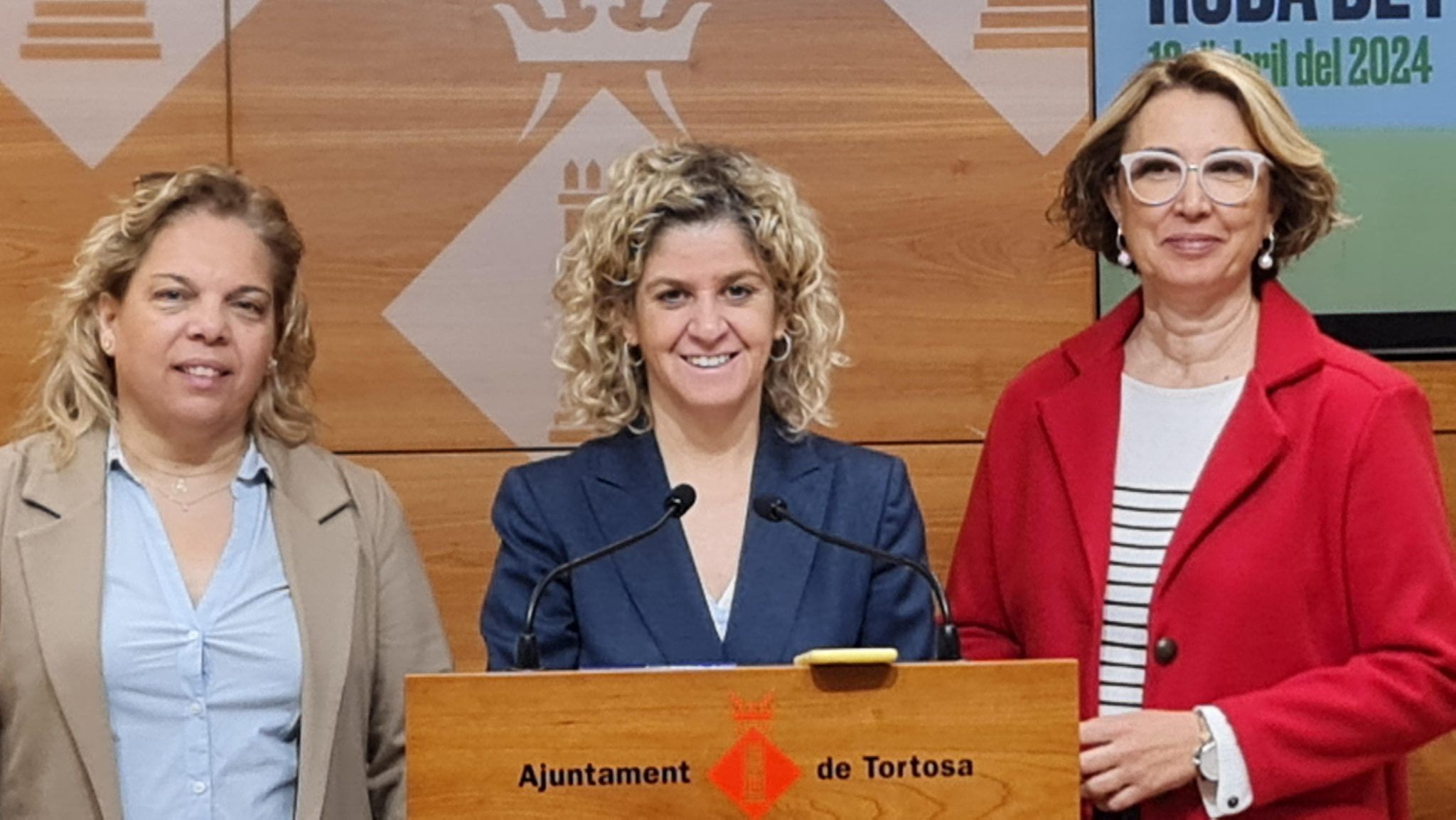 Meritxell Roigé ha explicat en roda de premsa el posicionament de Junts per Tortosa respecte a l'Hospital de la Santa Creu